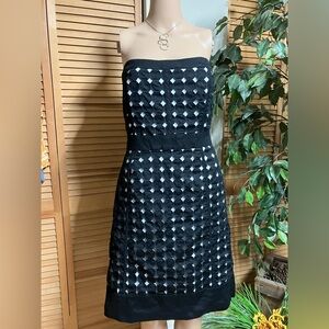 Elegant Black Strapless Dress